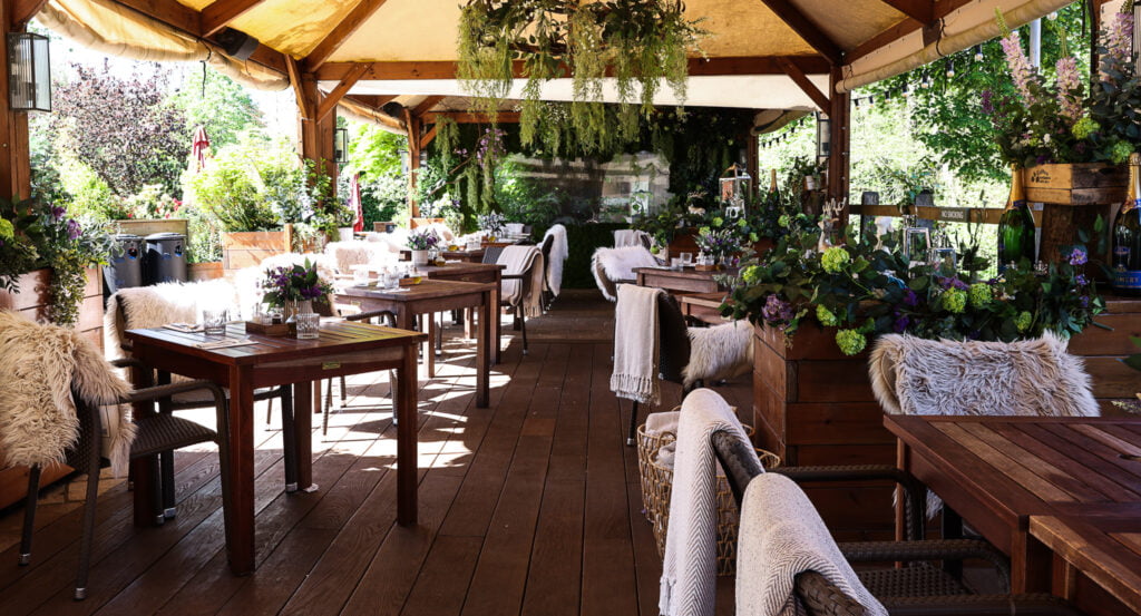 Restaurant interiors - Wild Thyme & Honey Hotel in the Cotswolds